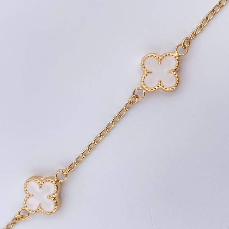 Pulso Trebol 3.6gr / 18.3cm / Oro 18K & Pulso Trebol 3.6gr / 18.3cm / Oro 18K &