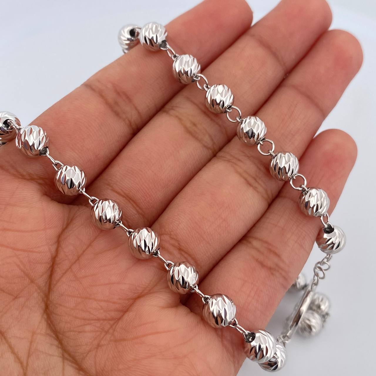 Rosario Virgen Milagrosa 24.2gr / 62cm / 6mm-7mm Oro 18K & Rosario Virgen Milagrosa 24.2gr / 62cm / 6mm-7mm Oro 18K &