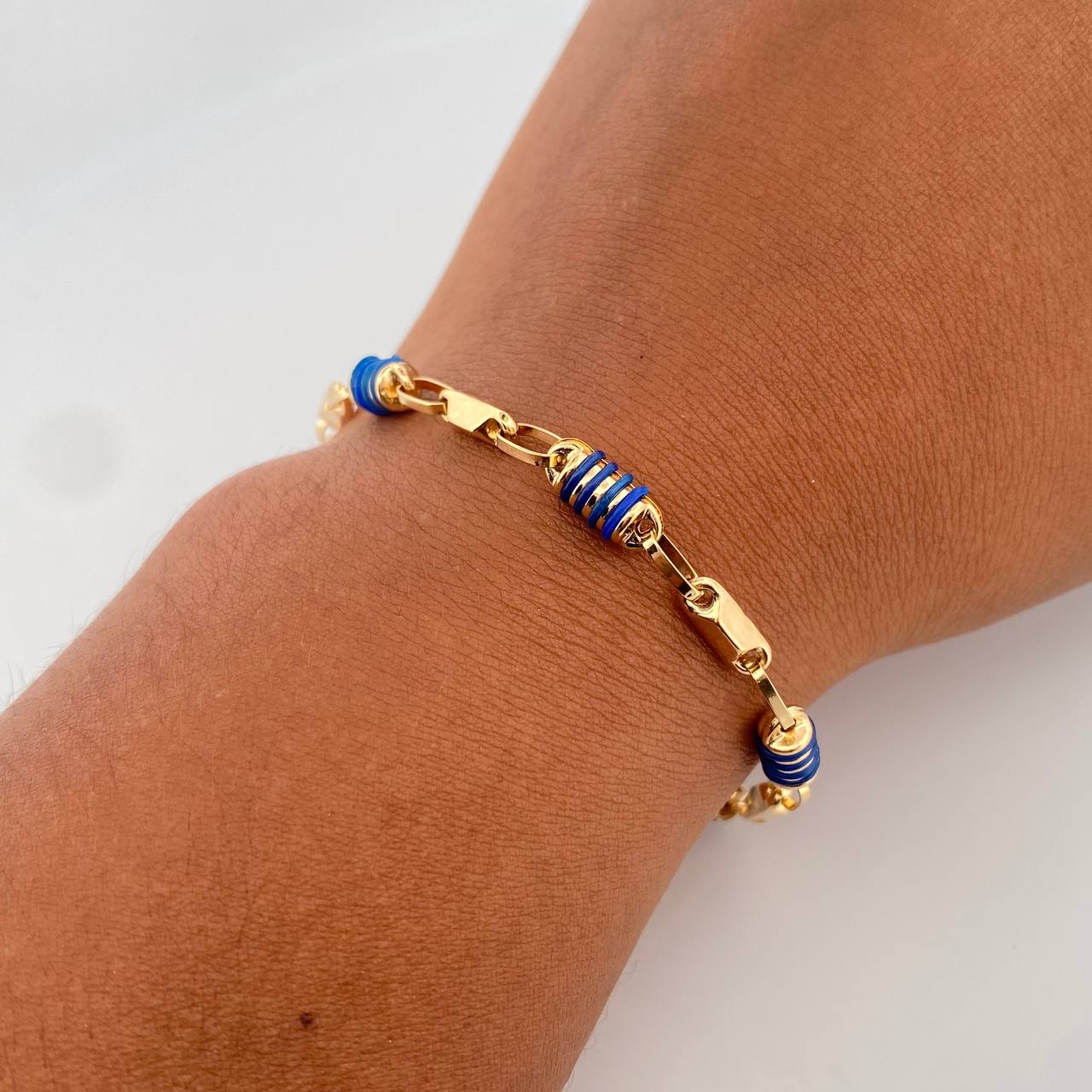 Pulso Rustico Barril 5.2gr / 22cm / Oro 18K & Pulso Rustico Barril 5.2gr / 22cm / Oro 18K &