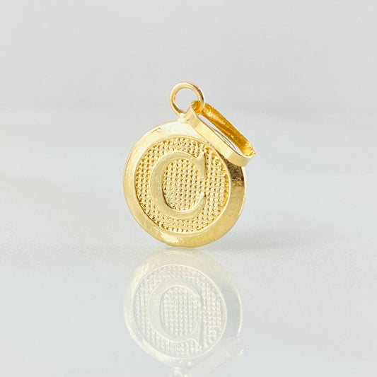 Dije Letra C 0.65gr / 2cm / Oro Amarillo 18K