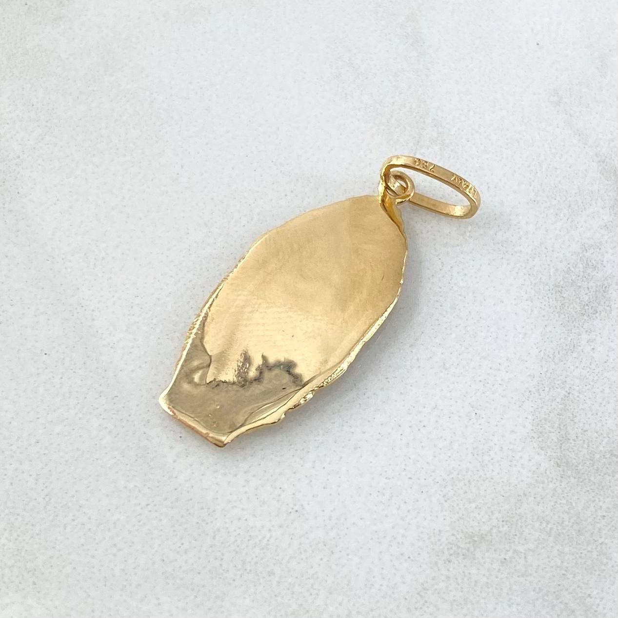 Dije Virgen Guadalupe 2gr / 3.2cm / Oro 18K © Dije Virgen Guadalupe 2gr / 3.2cm / Oro 18K ©