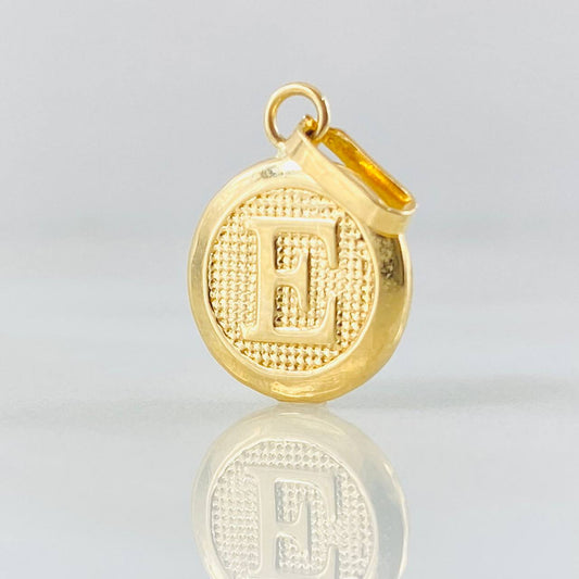 Dije Letra E 0.65gr / 2cm / Oro Amarillo 18K