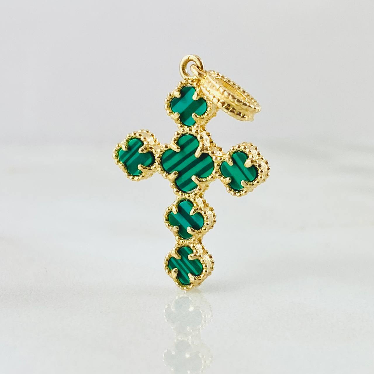 Dije Cruz Trebol Malaquita Verde 2.85gr / 3.2cm / Oro Amarillo Nac.Esp. 18K Dije Cruz Trebol Malaquita Verde 2.85gr / 3.2cm / Oro Amarillo Nac.Esp. 18K