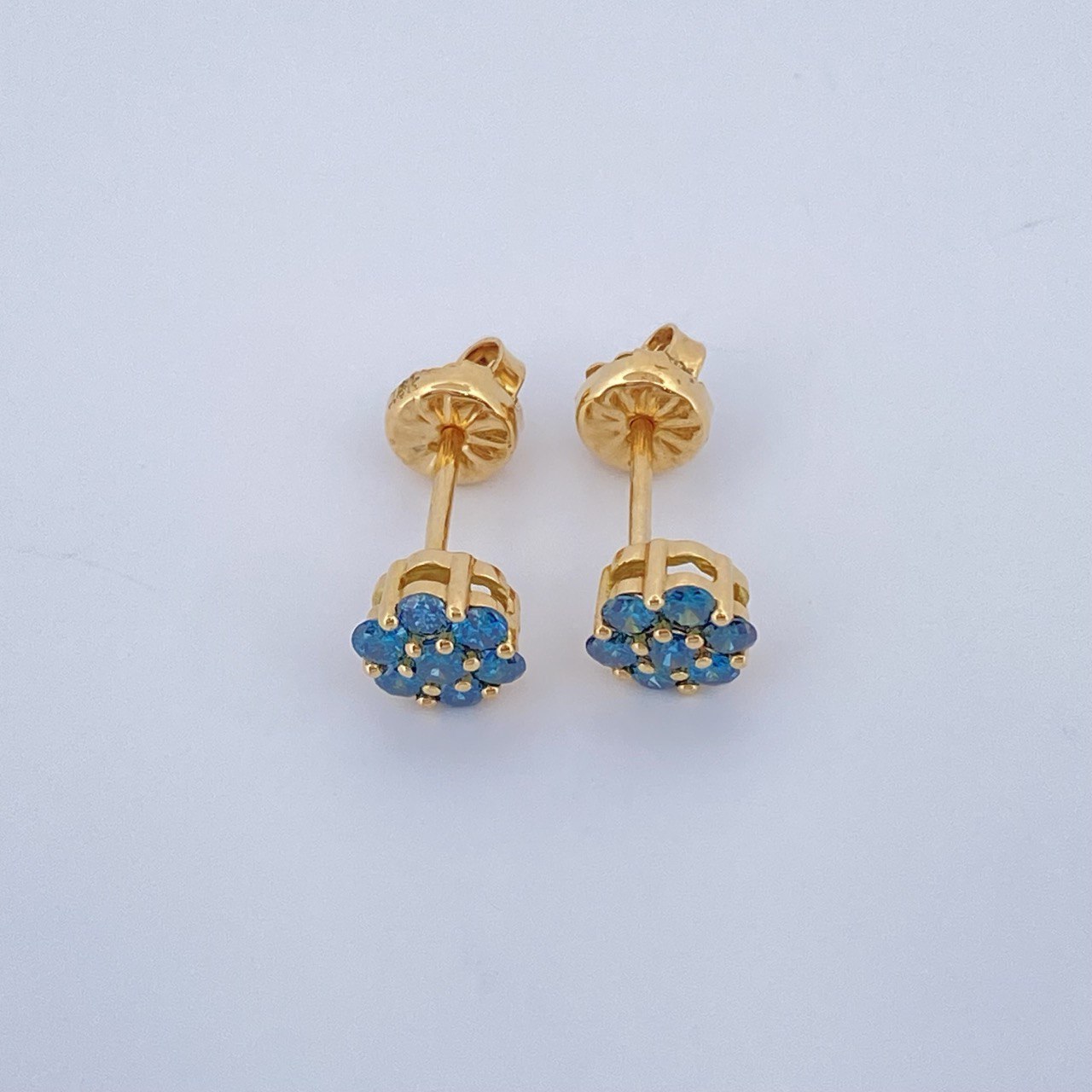 Topos Flor Seis Petalos Diamantes  1.9gr / Oro Amarillo 18K & Topos Flor Seis Petalos Diamantes  1.9gr / Oro Amarillo 18K &