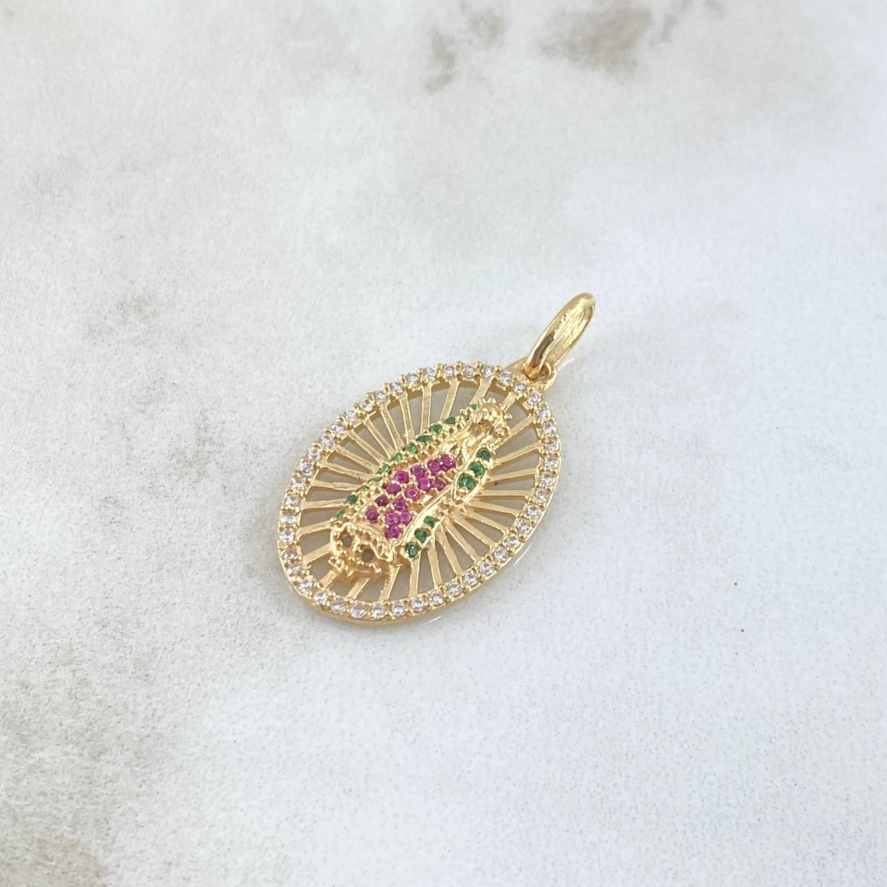 Dije Virgen Guadalupe 2.6gr / 2.6cm / Circones Blancos Fucsias Verdes Oro Amarillo 18K Dije Virgen Guadalupe 2.6gr / 2.6cm / Circones Blancos Fucsias Verdes Oro Amarillo 18K