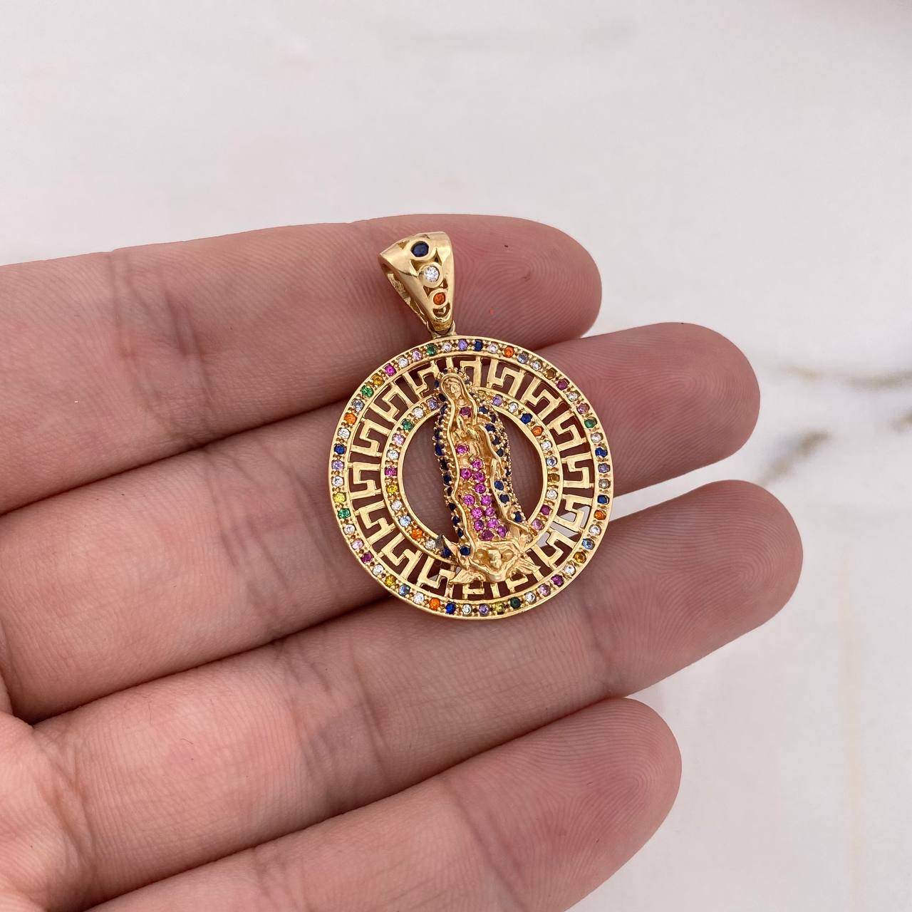 Dije Virgen Guadalupe 7.45gr / 3.7cm / Tribal Circones Colores Oro Amarillo 18K & Dije Virgen Guadalupe 7.45gr / 3.7cm / Tribal Circones Colores Oro Amarillo 18K &