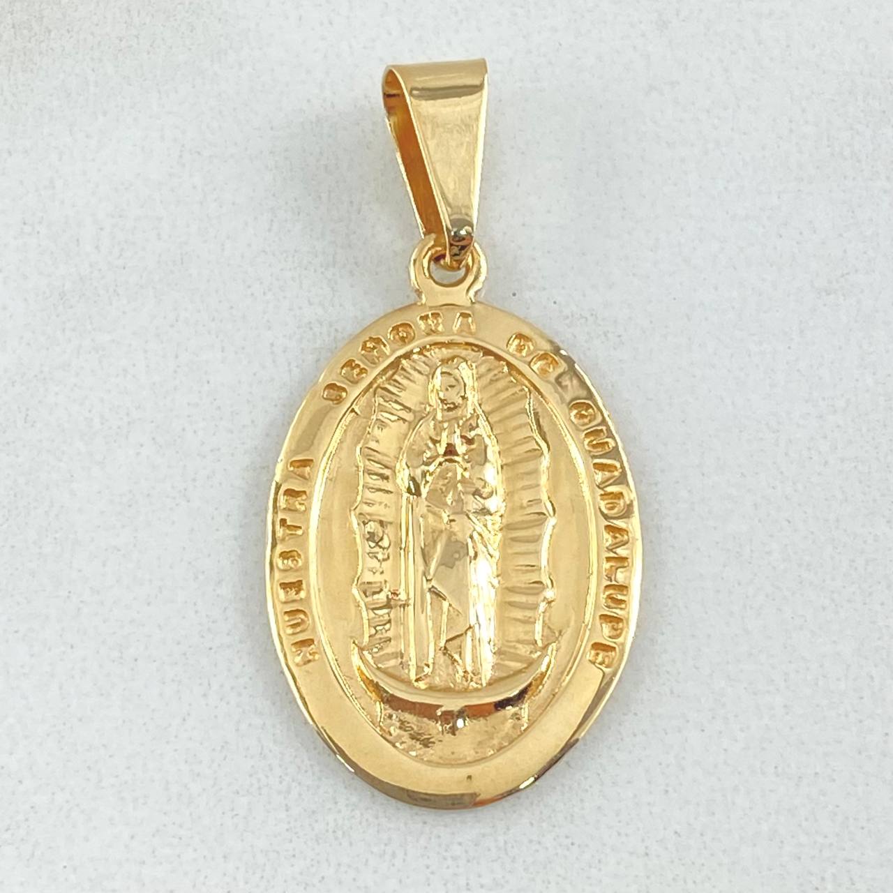 Dije Virgen Guadalupe 2.6gr / 3.5cm / Oro 18K © Dije Virgen Guadalupe 2.6gr / 3.5cm / Oro 18K ©