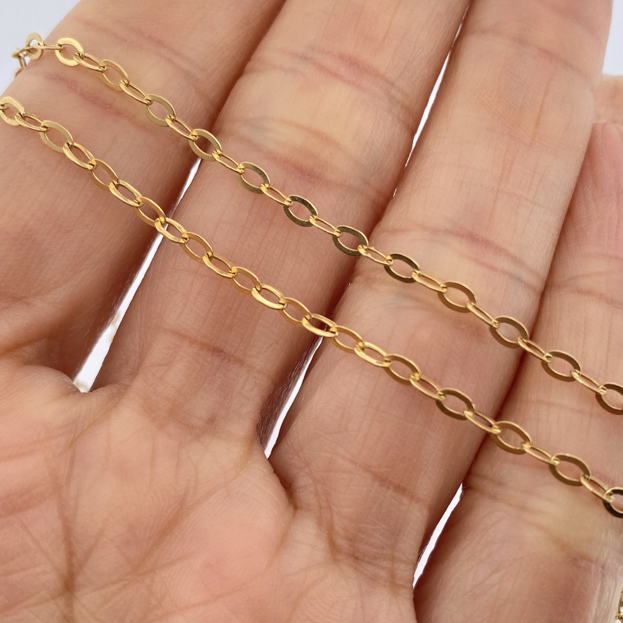 Cadena Aro Seguido 3.3gr / 45.2cm / Oro Amarillo +3 18K & Cadena Aro Seguido 3.3gr / 45.2cm / Oro Amarillo +3 18K &