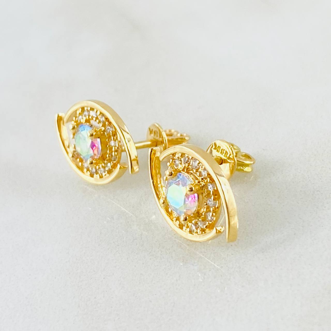 Topos Halo Iridiscente 3.25gr / Oro Amarillo 18K Topos Halo Iridiscente 3.25gr / Oro Amarillo 18K