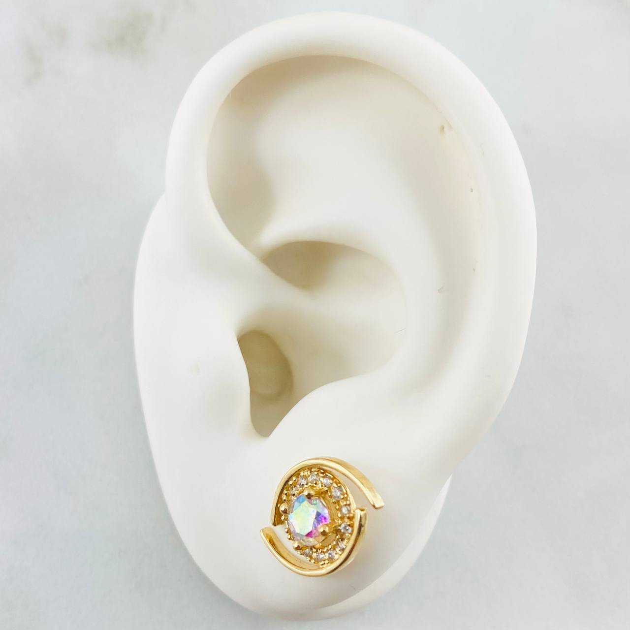 Topos Halo Iridiscente 3.25gr / Oro Amarillo 18K Topos Halo Iridiscente 3.25gr / Oro Amarillo 18K