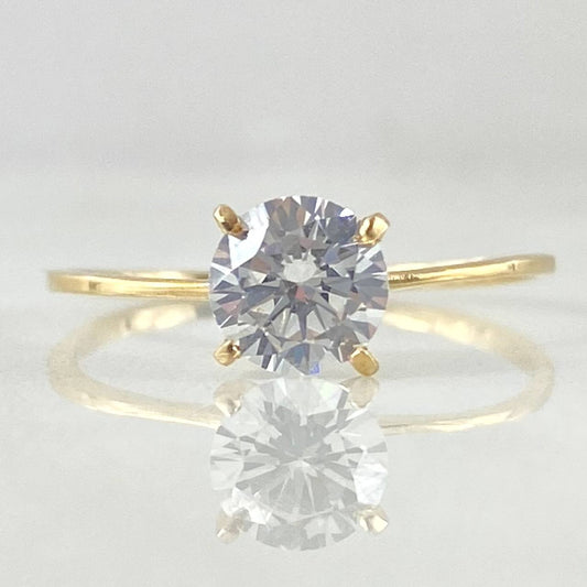 Anillo Solitario 1.35gr / T7 / Oro 18K ©
