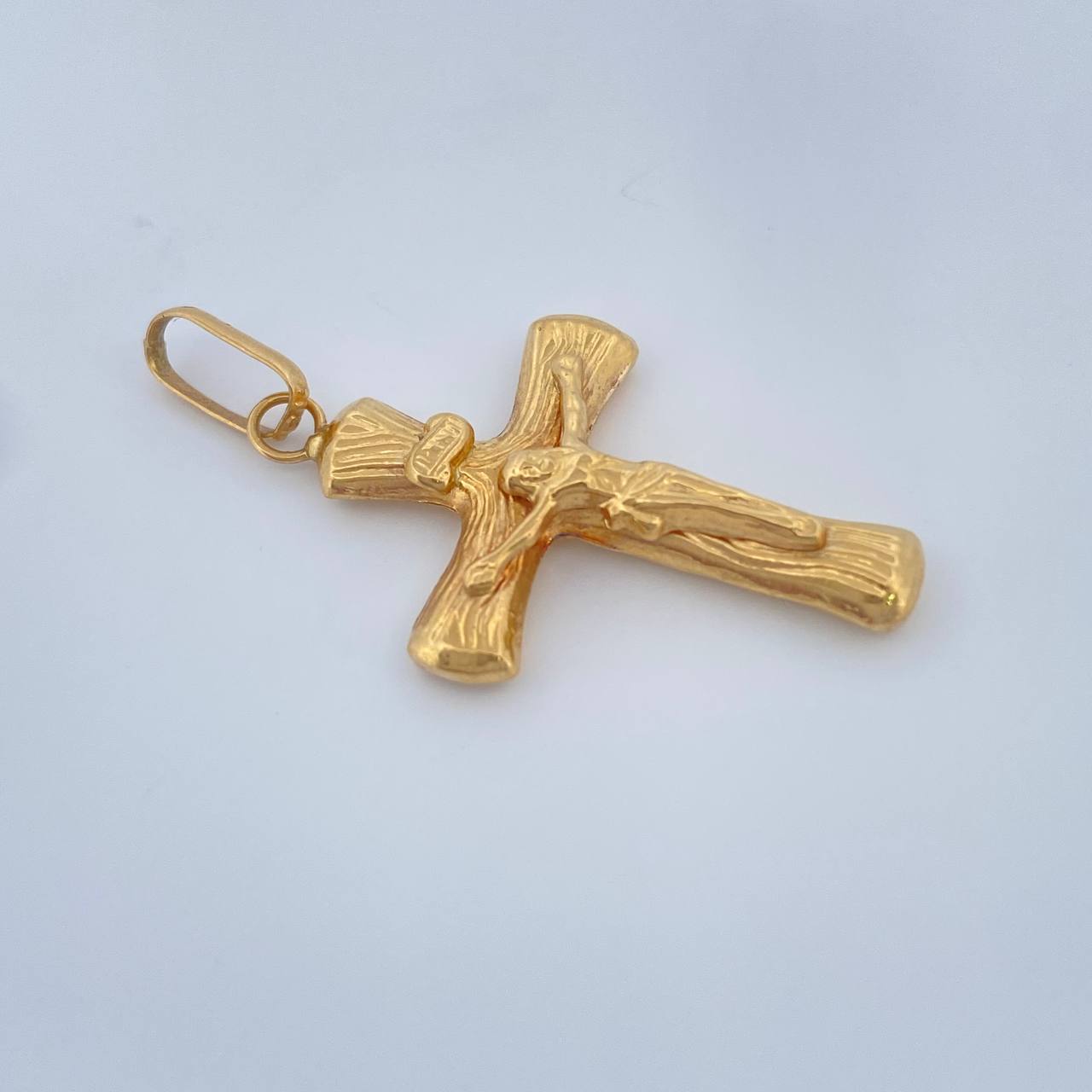 Dije Cruz Cristo 1.45gr / 3.5cm / Oro Amarillo 18K & Dije Cruz Cristo 1.45gr / 3.5cm / Oro Amarillo 18K &