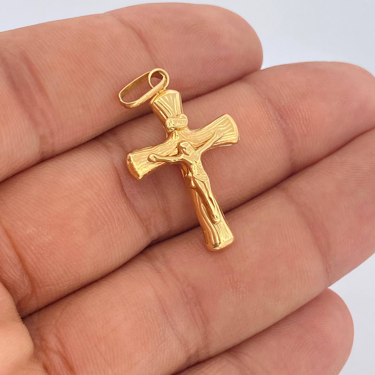 Dije Cruz Cristo 1.45gr / 3.5cm / Oro Amarillo 18K & Dije Cruz Cristo 1.45gr / 3.5cm / Oro Amarillo 18K &