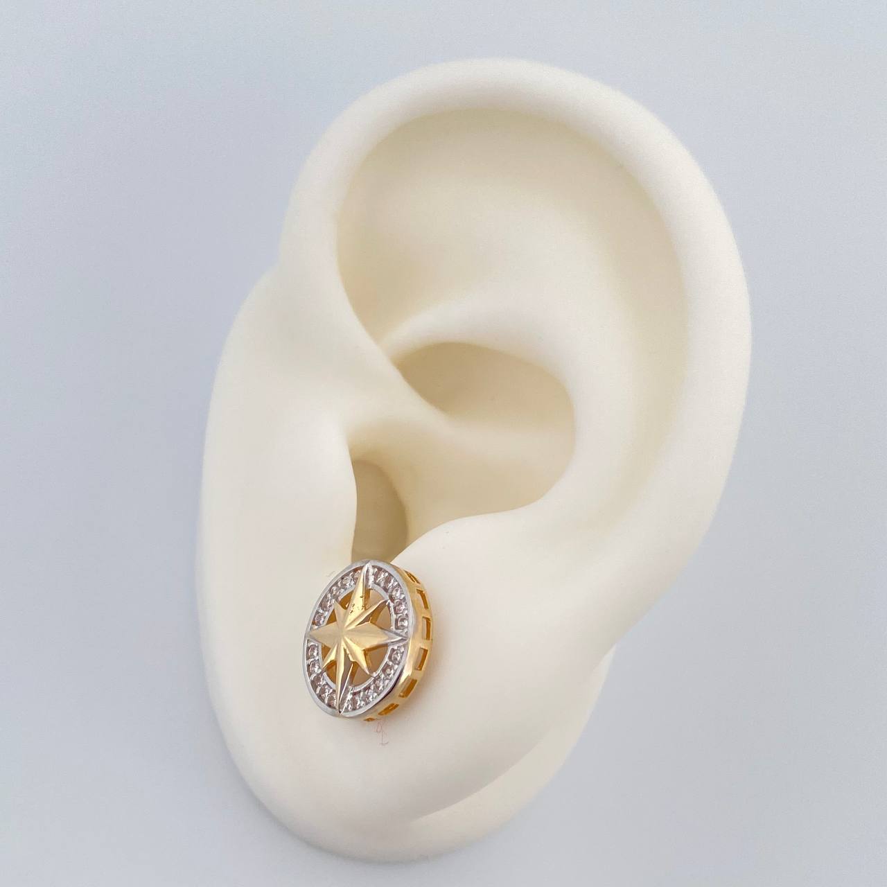 Topos Estrella Cardinal 3.05gr / Oro Amarillo 18K & Topos Estrella Cardinal 3.05gr / Oro Amarillo 18K &