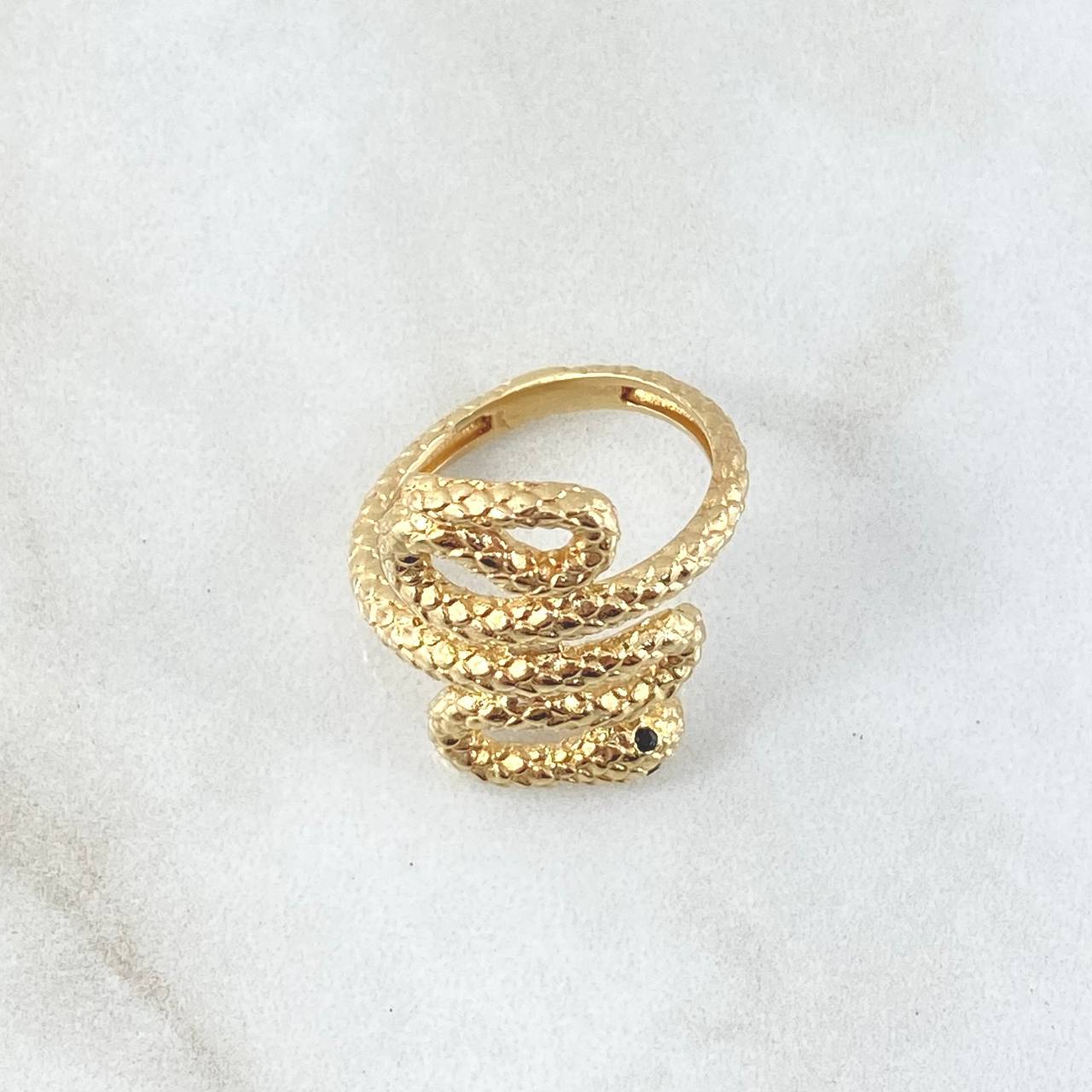 Anillo Serpiente 5.55gr / T6 1/2 / Texturizado Circones Negros Oro Amarillo 18K Anillo Serpiente 5.55gr / T6 1/2 / Texturizado Circones Negros Oro Amarillo 18K