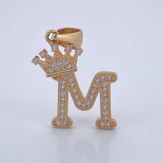 Dije Letra M Corona 1.9gr / 2.5cm-Oro Amarillo 18K &