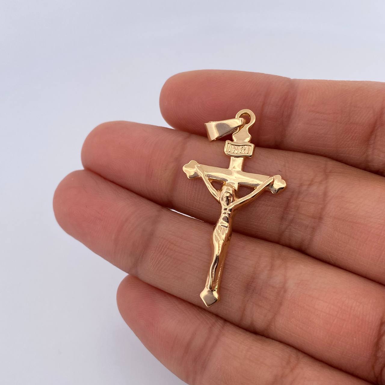 Dije Cruz Cristo 3.3gr / 4.2cm / Plano Oro Amarillo 18K & Dije Cruz Cristo 3.3gr / 4.2cm / Plano Oro Amarillo 18K &