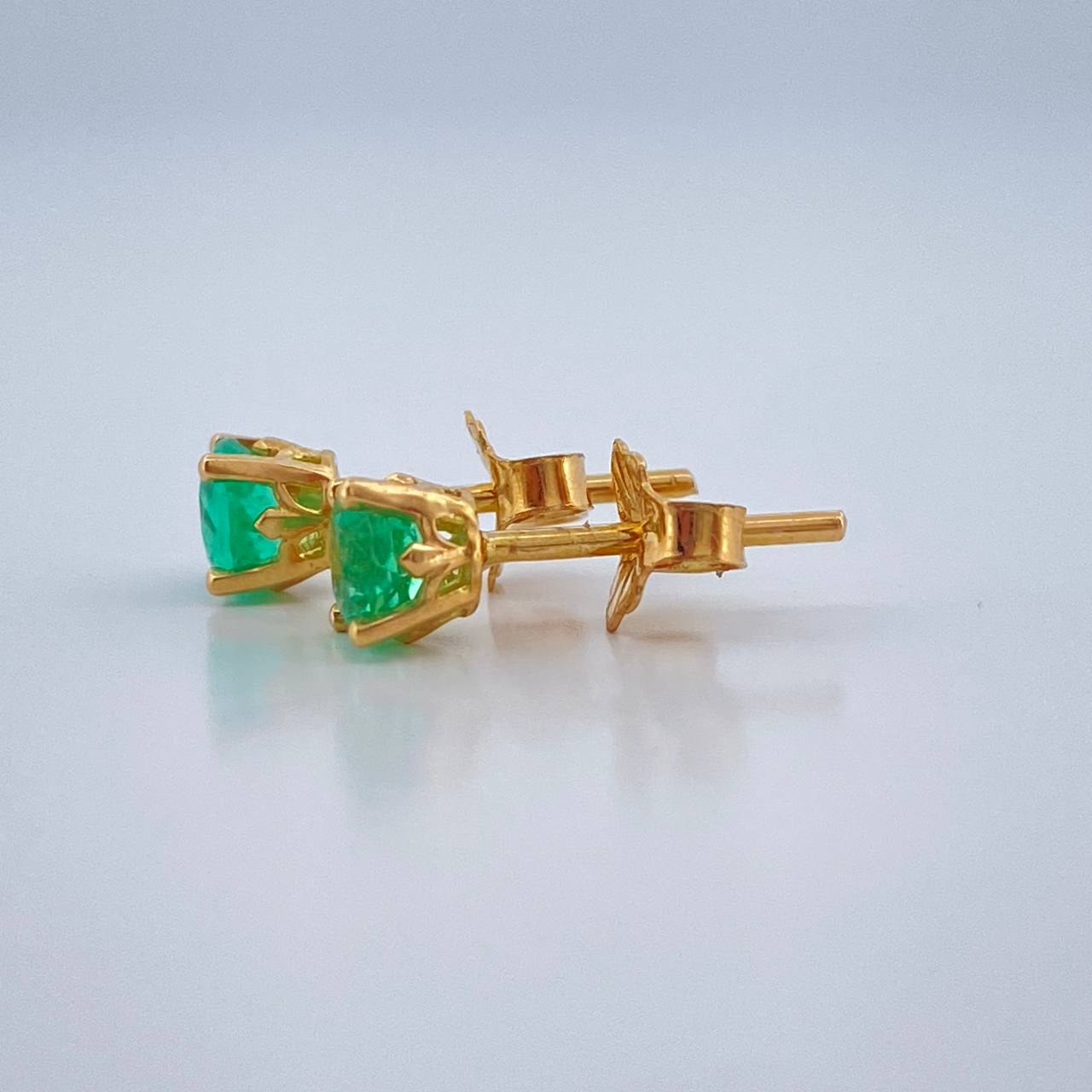 Topos Cuatro Garras 1gr / Oro Amarillo 18K $ Topos Cuatro Garras 1gr / Oro Amarillo 18K $