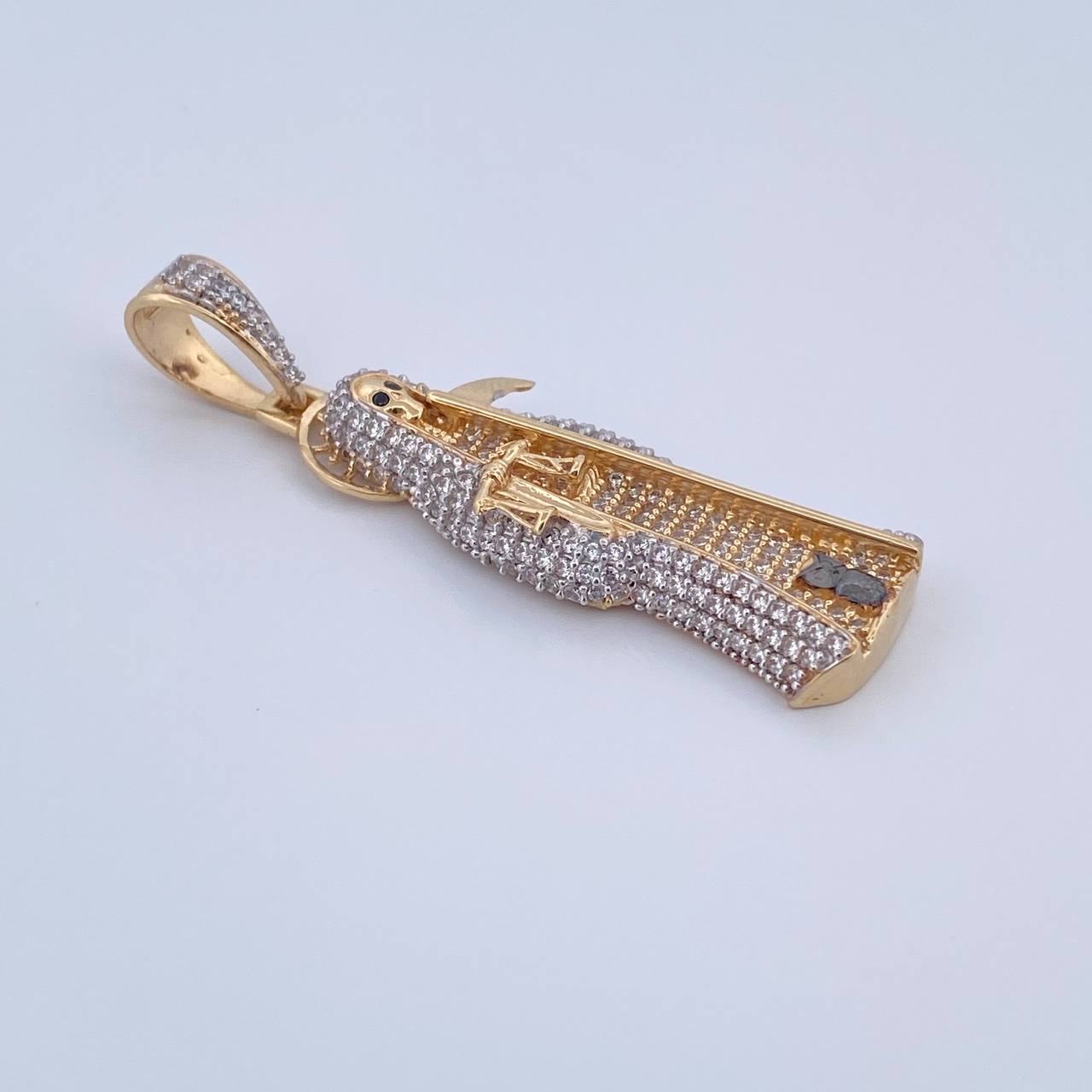 Dije Santa Muerte 7gr / 4.5cm / Circones Negros Blancos Tres Oros 18K & Dije Santa Muerte 7gr / 4.5cm / Circones Negros Blancos Tres Oros 18K &