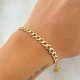 Pulso Cubano 15.5gr / 22cm / 5mm Broche Cajon Circones Blancos Oro Amarillo Nac.Esp. 18K Pulso Cubano 15.5gr / 22cm / 5mm Broche Cajon Circones Blancos Oro Amarillo Nac.Esp. 18K