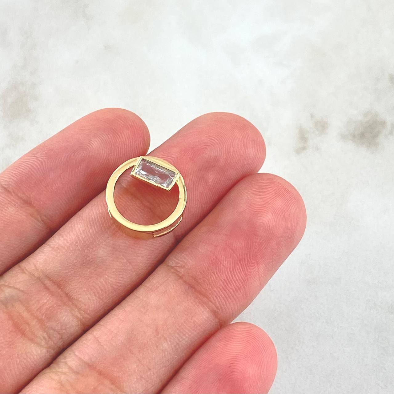 Set Rectangulo Solitario En Aro 6.15gr / Dije Sin Cargador 1.3cm - Topos 1.3cm - Anillo T6 1/2 Oro Amarillo 18K Set Rectangulo Solitario En Aro 6.15gr / Dije Sin Cargador 1.3cm - Topos 1.3cm - Anillo T6 1/2 Oro Amarillo 18K