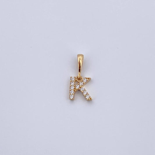 Dije Letra K 0.6gr / 1.5cm / Circones Blancos Oro Amarillo 18K &