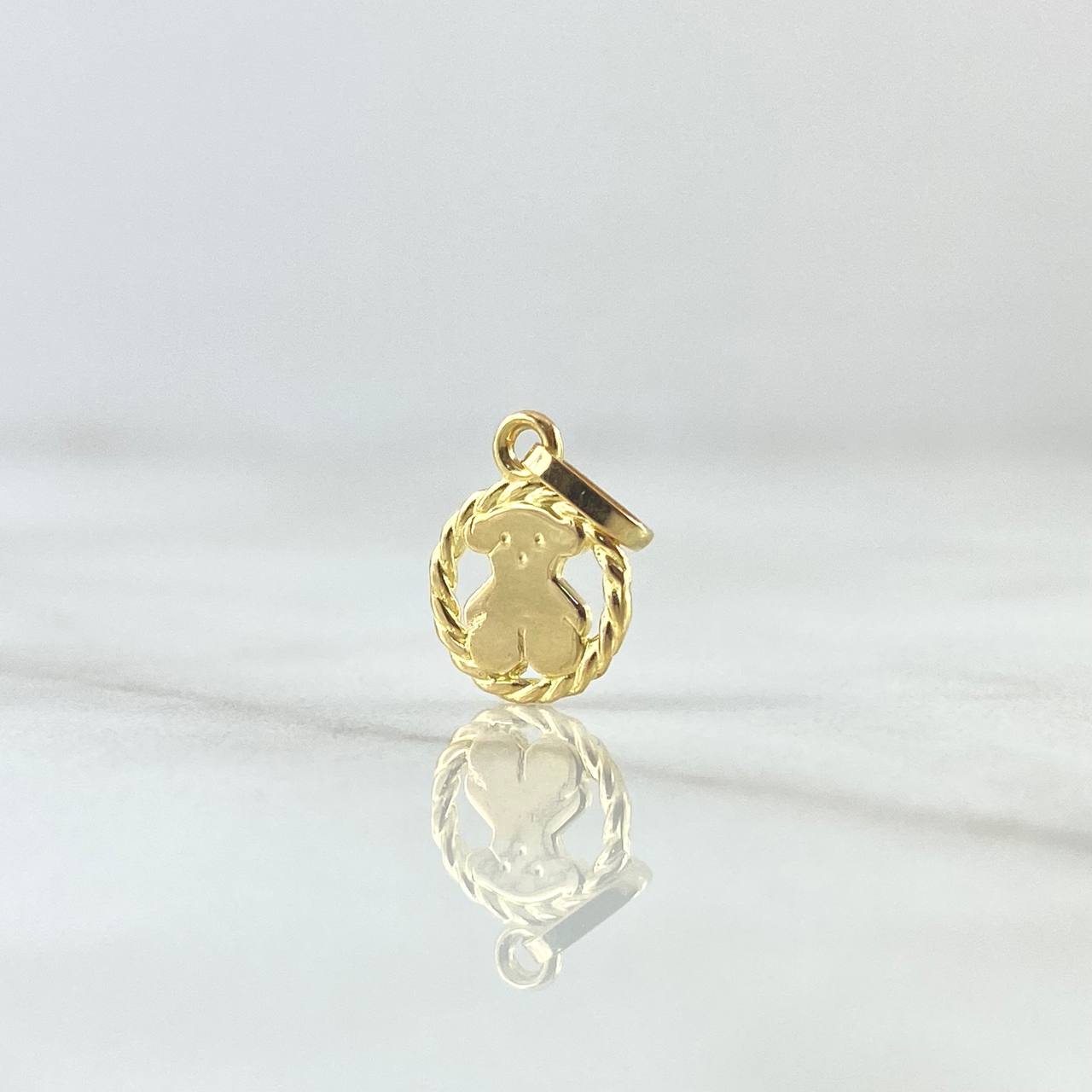 Dije Oso TS En Aro Trenzado 0.5gr / 1.4cm / Oro Amarillo 18K * Dije Oso TS En Aro Trenzado 0.5gr / 1.4cm / Oro Amarillo 18K *