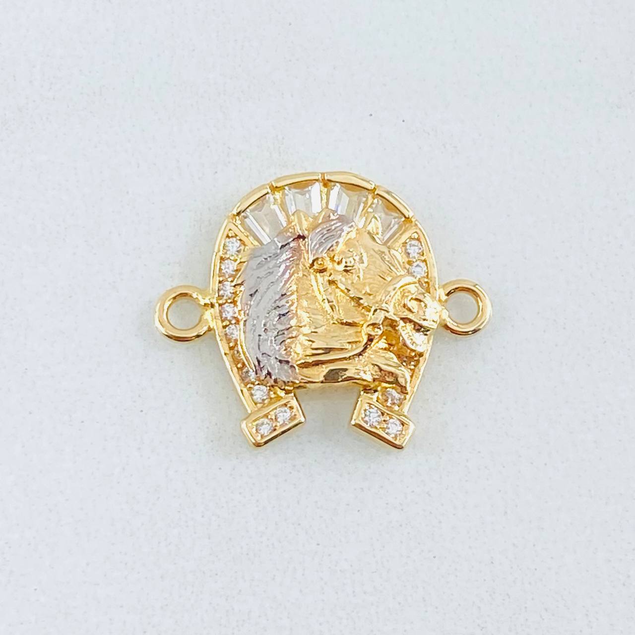 Herraje Herradura Caballo 2.05gr / 1.8cm / Dos Oros Amarillo Blanco 18K Herraje Herradura Caballo 2.05gr / 1.8cm / Dos Oros Amarillo Blanco 18K