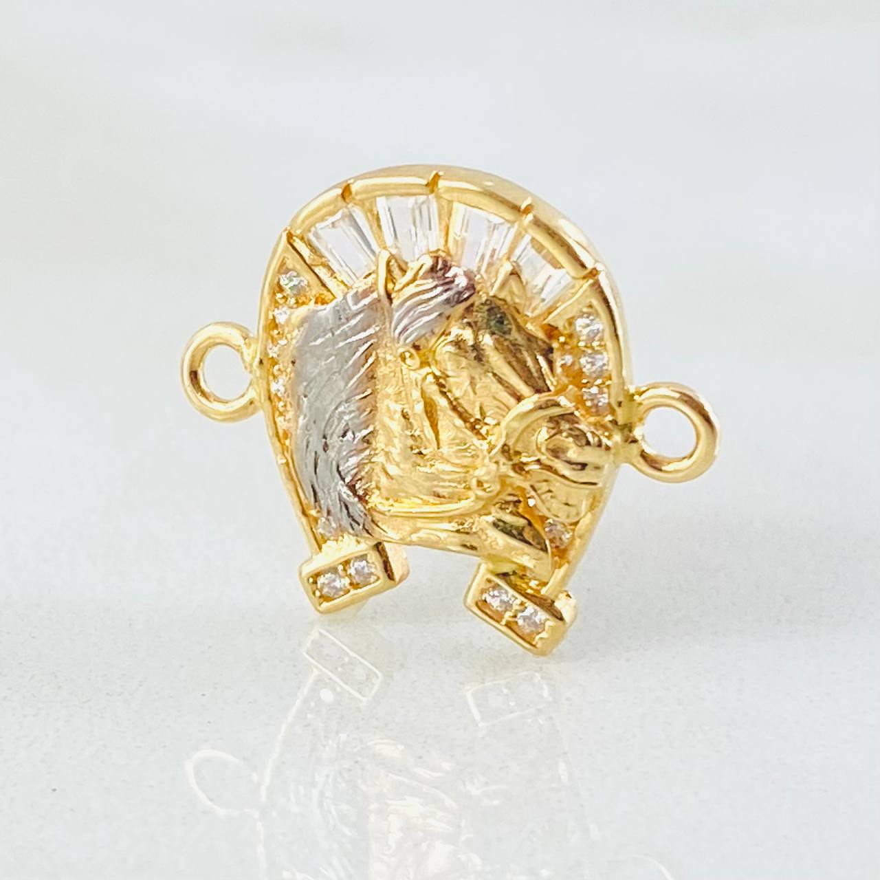 Herraje Herradura Caballo 2.05gr / 1.8cm / Dos Oros Amarillo Blanco 18K Herraje Herradura Caballo 2.05gr / 1.8cm / Dos Oros Amarillo Blanco 18K
