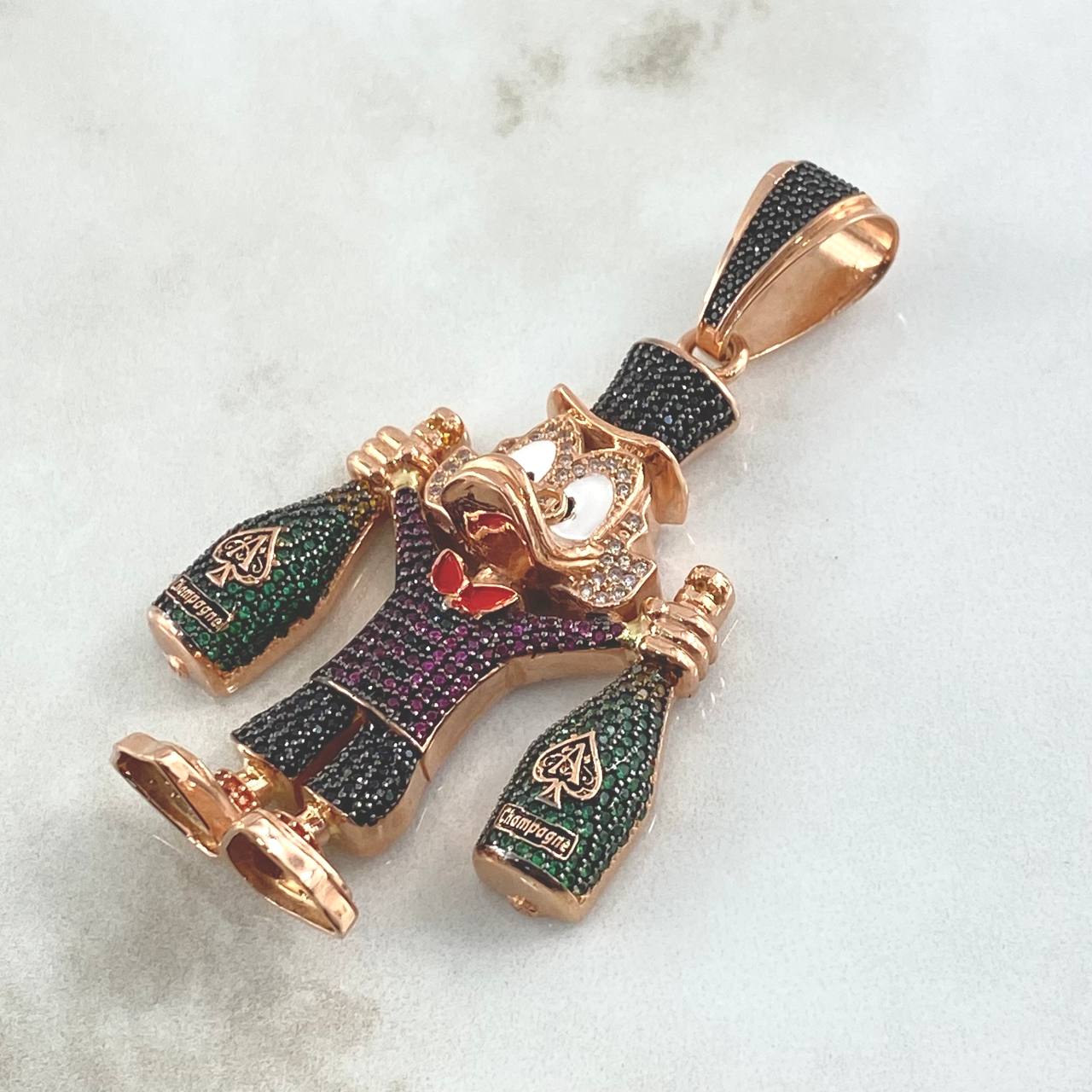 Dije Pato Botellas Champagne 30gr / 6.8cm / Circones Colores Oro Amarillo 18K * Dije Pato Botellas Champagne 30gr / 6.8cm / Circones Colores Oro Amarillo 18K *