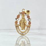 Dije Virgen Milagrosa 9.5gr / 4.4cm / Circones Blancos Tres Oros 18K Dije Virgen Milagrosa 9.5gr / 4.4cm / Circones Blancos Tres Oros 18K