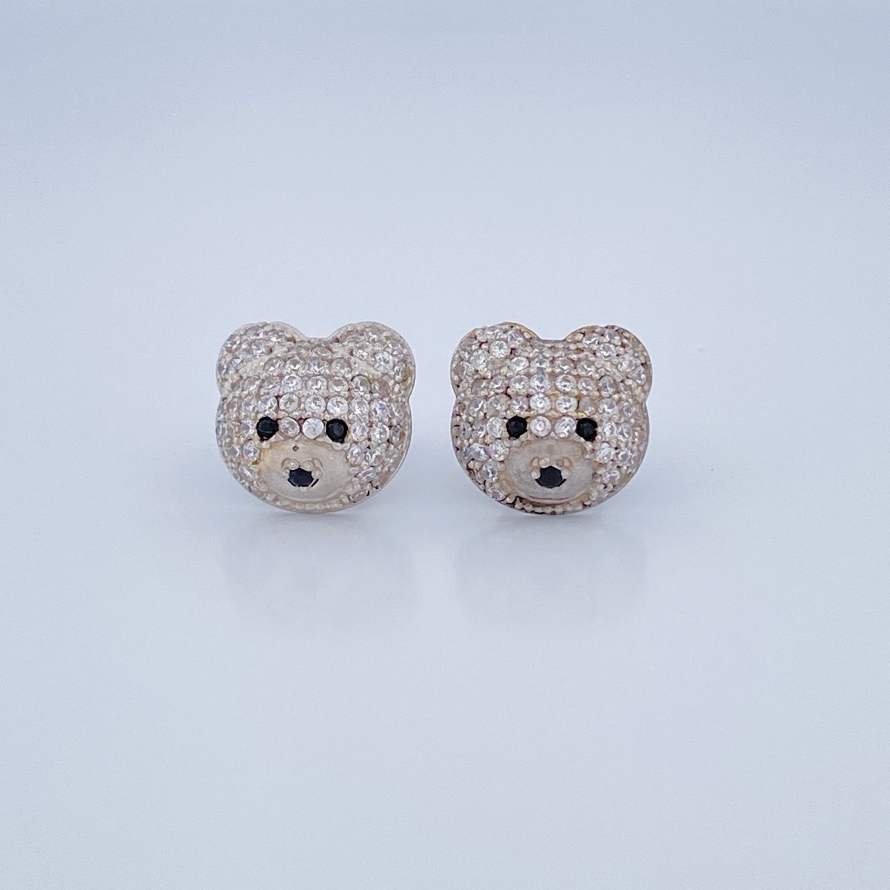 Topos Rostro Oso 5.5gr / Oro Blanco 18K & Topos Rostro Oso 5.5gr / Oro Blanco 18K &