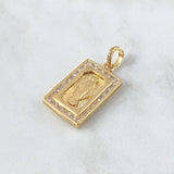 Dije Virgen Milagrosa Marco 9.55gr / 3.9cm / Circones blancos Oro Amarillo 18K © Dije Virgen Milagrosa Marco 9.55gr / 3.9cm / Circones blancos Oro Amarillo 18K ©