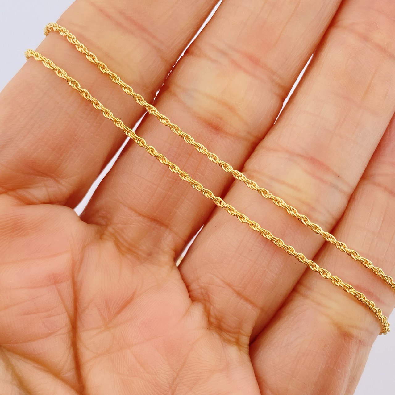 Cadena Lazo 1.1gr / 40.2cm / Oro Amarillo +3 18K & Cadena Lazo 1.1gr / 40.2cm / Oro Amarillo +3 18K &