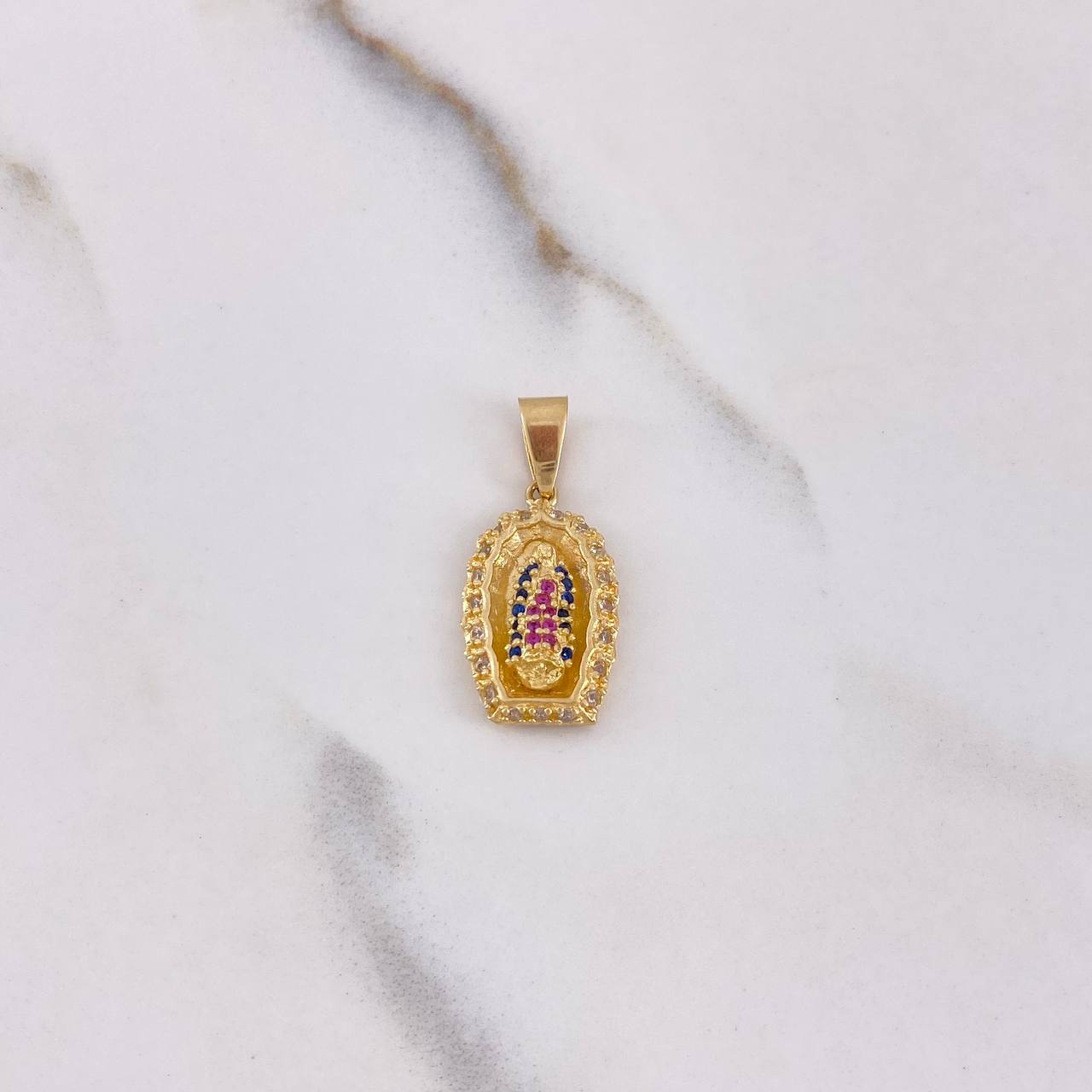 Dije Virgen Guadalupe 3.6gr / 2.5cm / Circones Blancos Fucsias Azules Oro Amarillo & Dije Virgen Guadalupe 3.6gr / 2.5cm / Circones Blancos Fucsias Azules Oro Amarillo &