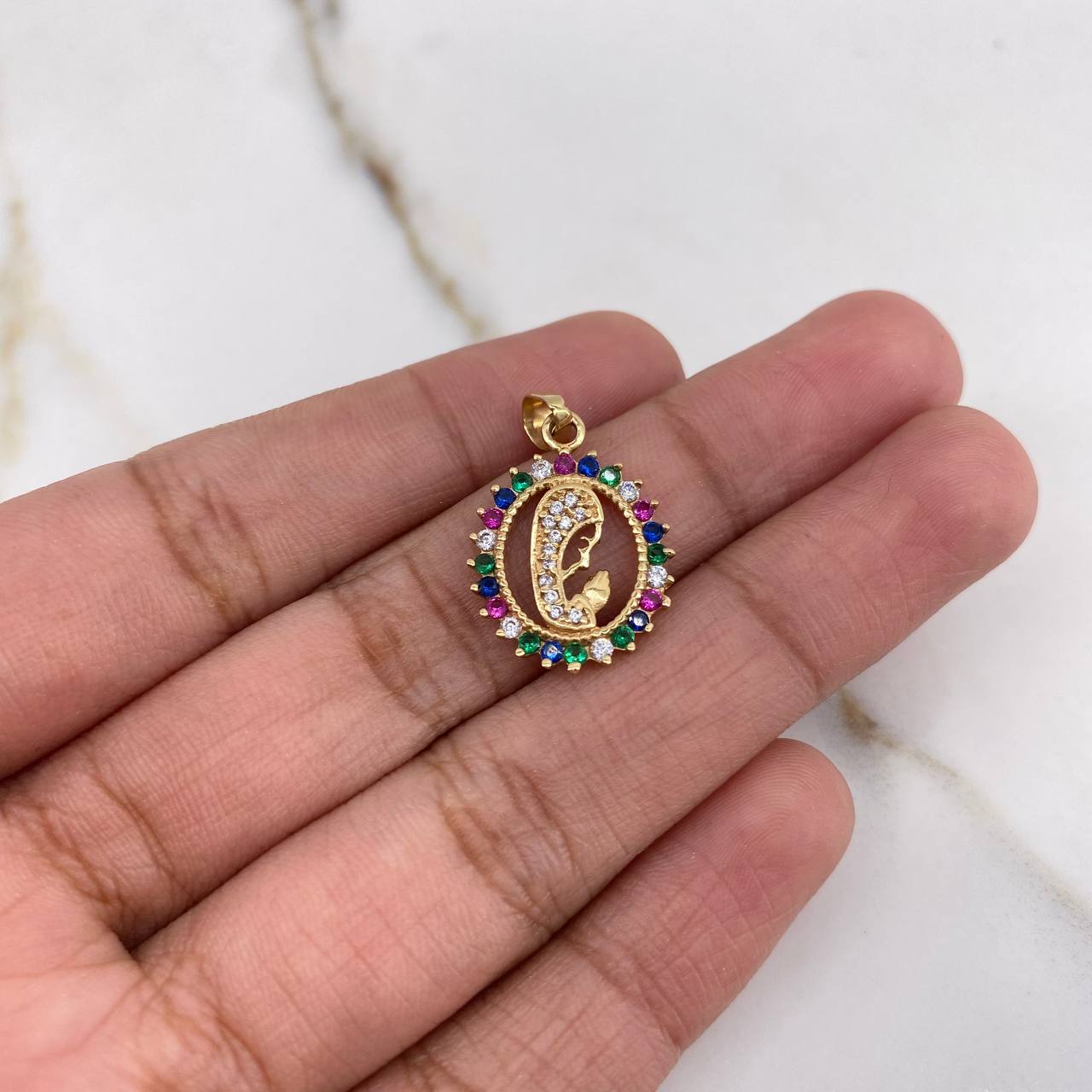 Dije Virgen Maria 1.6gr / 2.3cm / Circulo Circones Fucsias Azules Verdes Blancos Oro Amarillo & Dije Virgen Maria 1.6gr / 2.3cm / Circulo Circones Fucsias Azules Verdes Blancos Oro Amarillo &