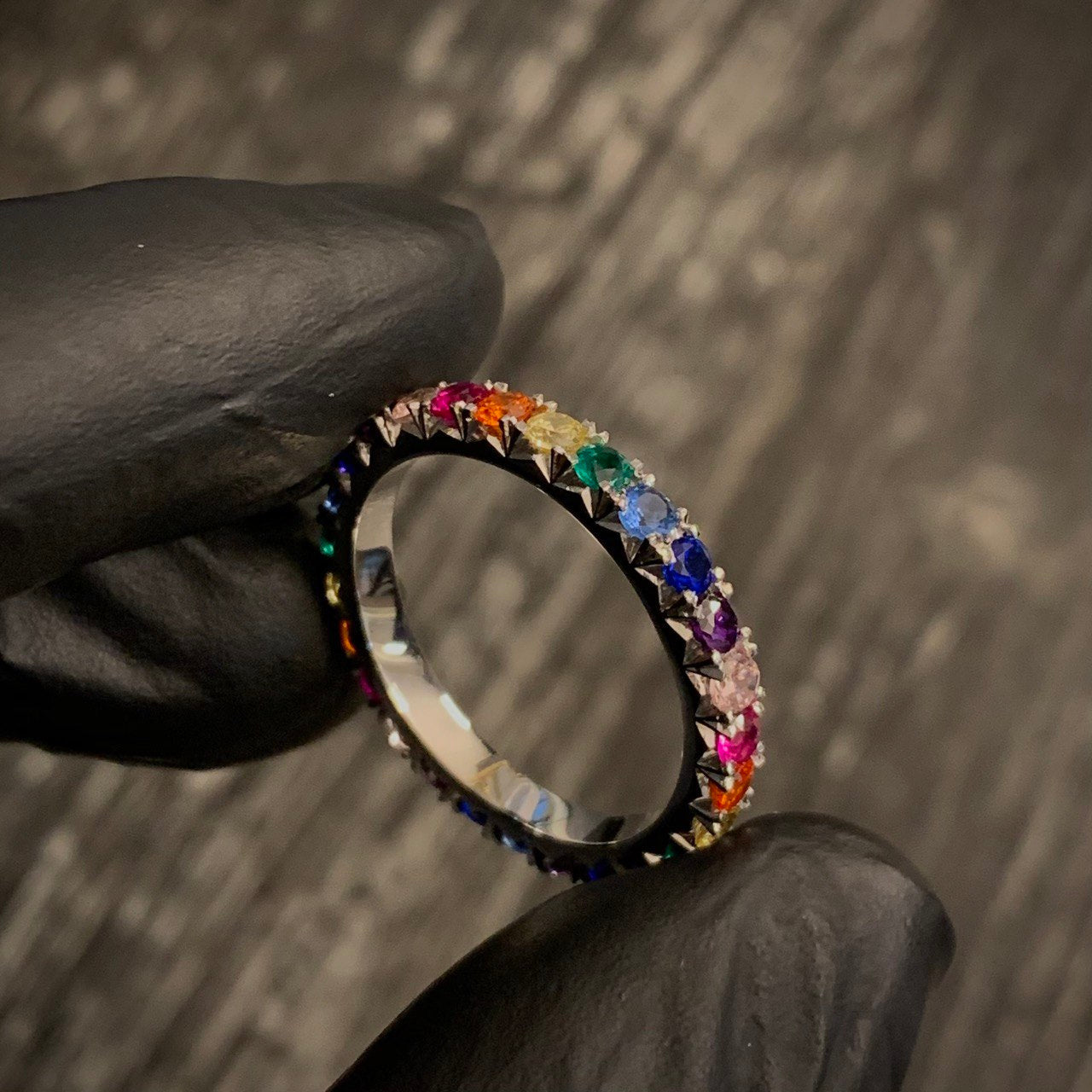 Anillo infinito con piedras por Fabricacion Bajo Pedido a partir de los 5gr Anillo infinito con piedras por Fabricacion Bajo Pedido a partir de los 5gr