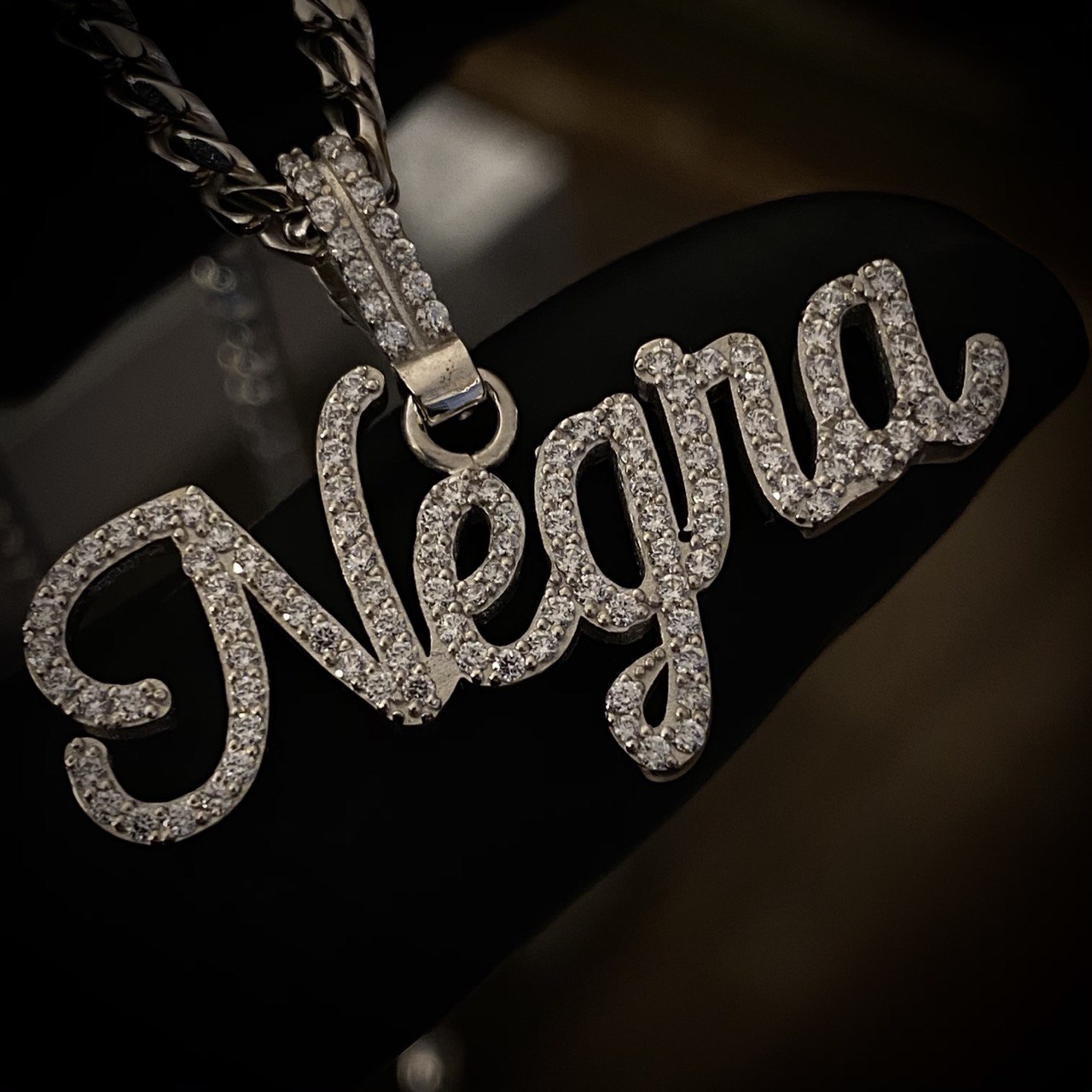 Dije Nombre con piedras por Fabricacion Bajo Pedido 8gr Dije Nombre con piedras por Fabricacion Bajo Pedido 8gr