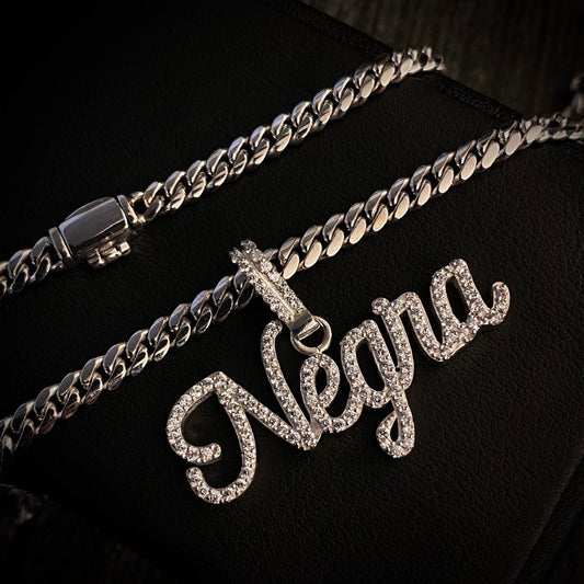 Dije Nombre con piedras por Fabricacion Bajo Pedido 8gr