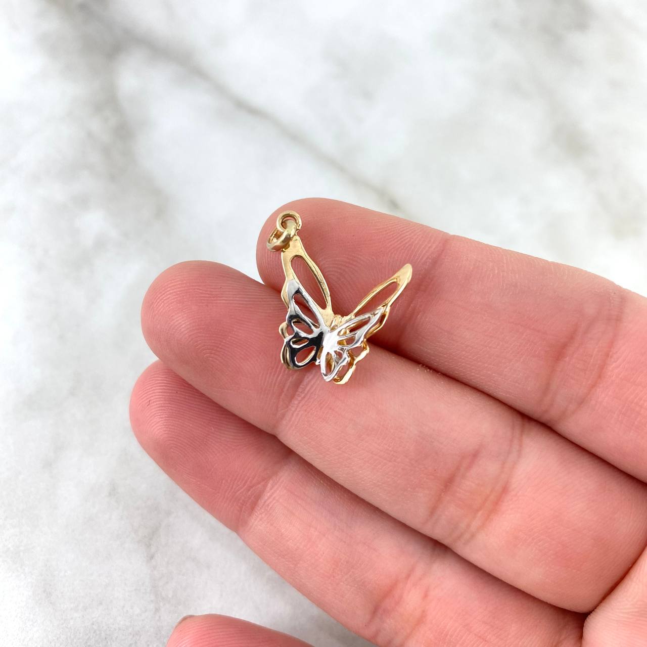 Dije Mariposa 1.15gr / 2.3cm / Doble Dos Oros Amarillo Blanco * Dije Mariposa 1.15gr / 2.3cm / Doble Dos Oros Amarillo Blanco *