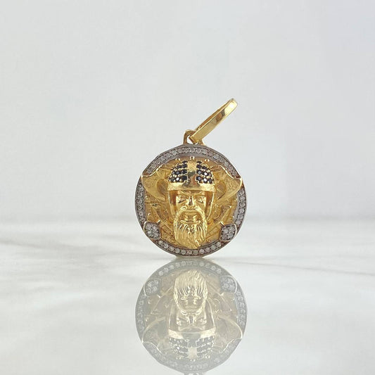 Dije Vikingo 8.05gr / 3.2cm / Circones Blancos Y Azules Marino Oro Amarillo