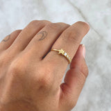 Anillo Estela Estrella 1.45gr / T5 / Circones Blancos Oro Amarillo 18K Anillo Estela Estrella 1.45gr / T5 / Circones Blancos Oro Amarillo 18K