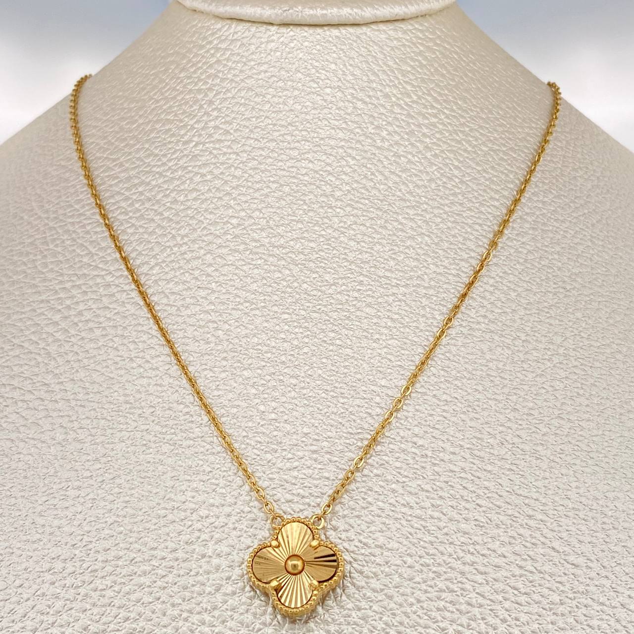 Cadena Aro Seguido Trebol 4.3gr / 50.1cm / 1.23mm Oro Amarillo 18K & Cadena Aro Seguido Trebol 4.3gr / 50.1cm / 1.23mm Oro Amarillo 18K &