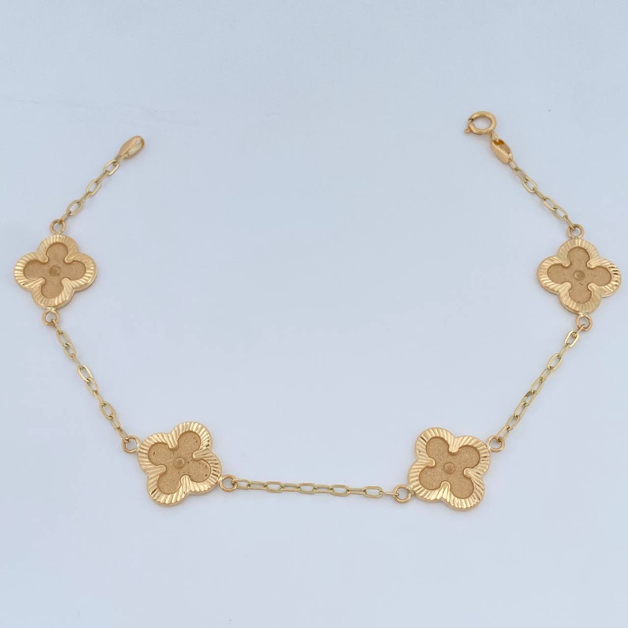 Pulso Trebol Cajon 3.65gr / 19cm / 1.75mm Oro Amarillo 18K % Pulso Trebol Cajon 3.65gr / 19cm / 1.75mm Oro Amarillo 18K %