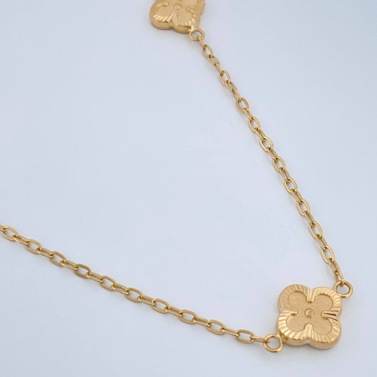 Cadena Trebol Cajon 5gr / 46cm / 1.77mm Oro Amarillo 18K % Cadena Trebol Cajon 5gr / 46cm / 1.77mm Oro Amarillo 18K %