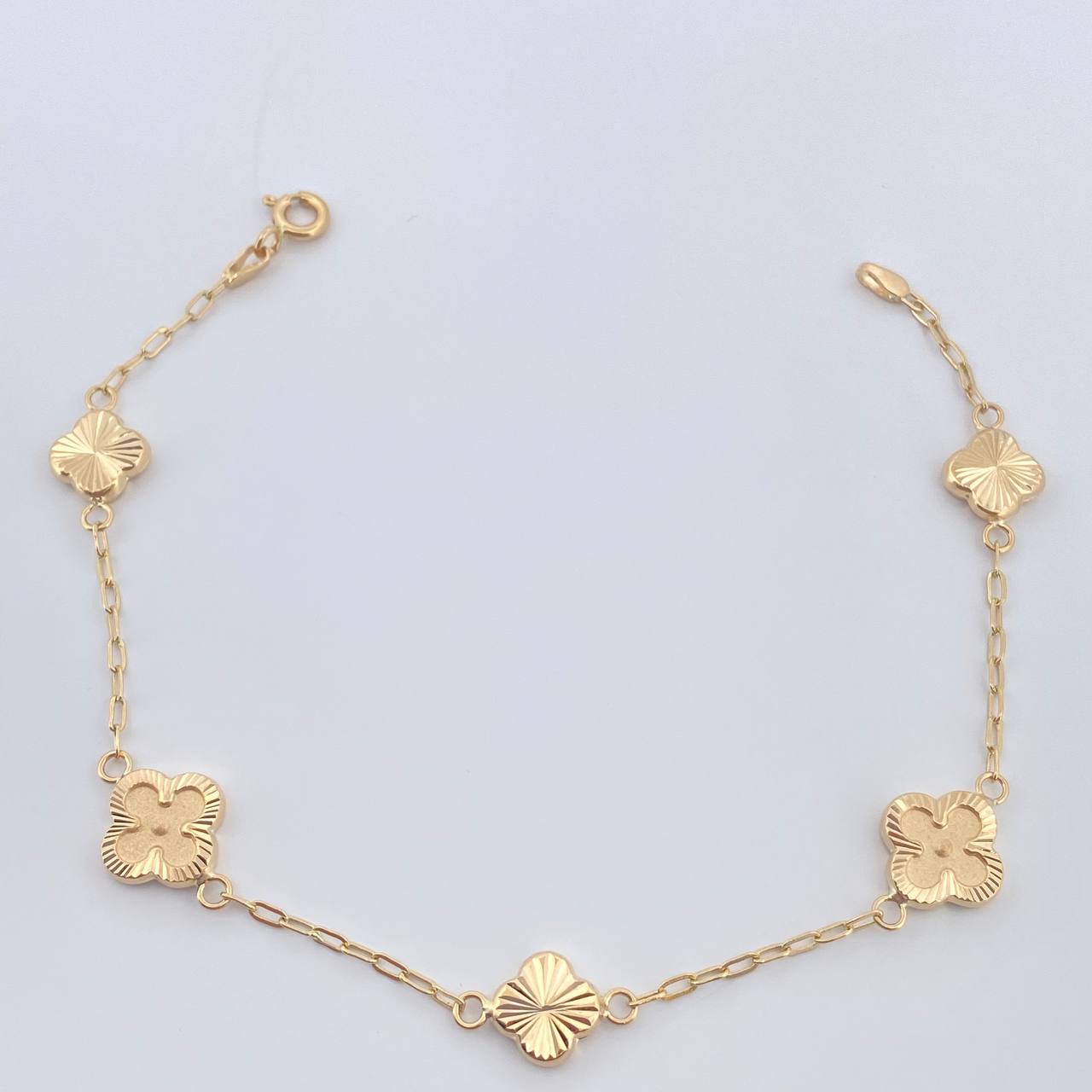 Pulso Cajon Treboles 3.15gr / 19.4cm / 1.1mm Oro Amarillo 18K & Pulso Cajon Treboles 3.15gr / 19.4cm / 1.1mm Oro Amarillo 18K &