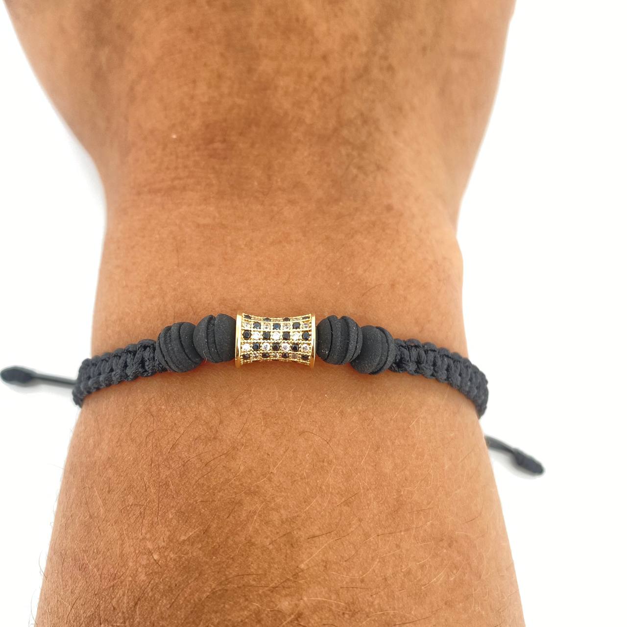 Pulsera Tejida Negra Cilindro 1.7gr / Oro Amarillo 18K % Pulsera Tejida Negra Cilindro 1.7gr / Oro Amarillo 18K %