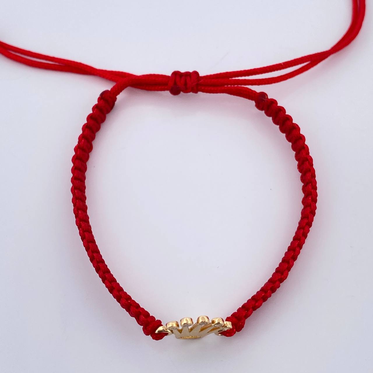 Pulsera Tejida Roja Corona 0.7gr / Oro Amarillo 18K % Pulsera Tejida Roja Corona 0.7gr / Oro Amarillo 18K %