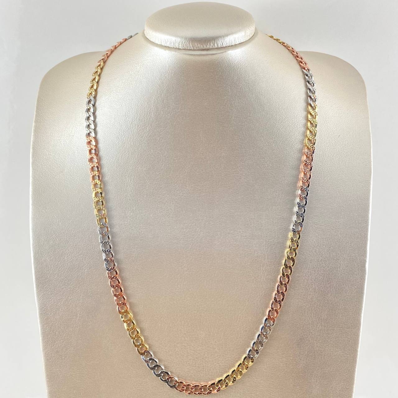 Cadena Cubana 20gr / 60cm / Tres Oros 14K Italy © Cadena Cubana 20gr / 60cm / Tres Oros 14K Italy ©