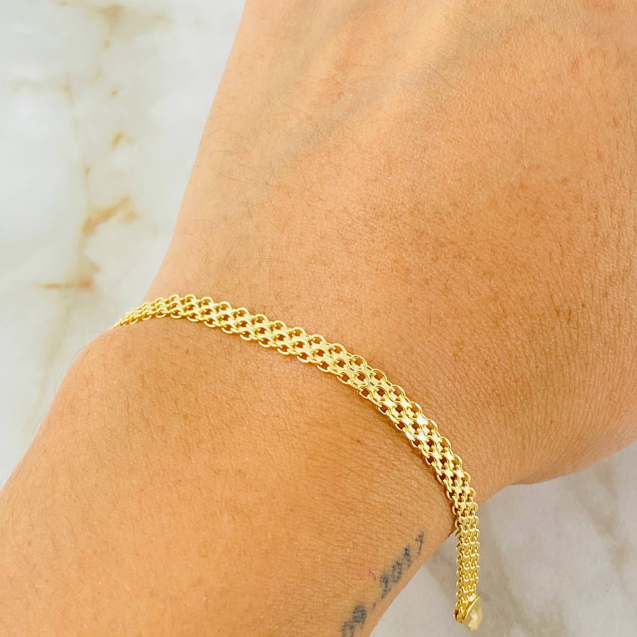 Pulso Chino 5.1gr / 21.5cm / Oro Amarillo +1 18K © Pulso Chino 5.1gr / 21.5cm / Oro Amarillo +1 18K ©